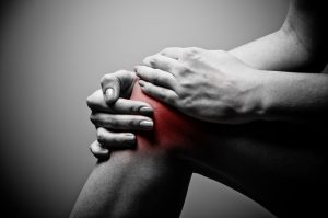 Knee Pain at Healthy Pursuits Liz Nutrition and Fitness